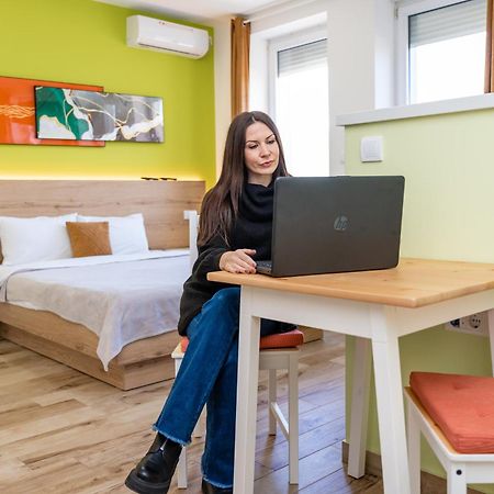 Kalanj Apartmani I Sobe Belgrad Exteriör bild