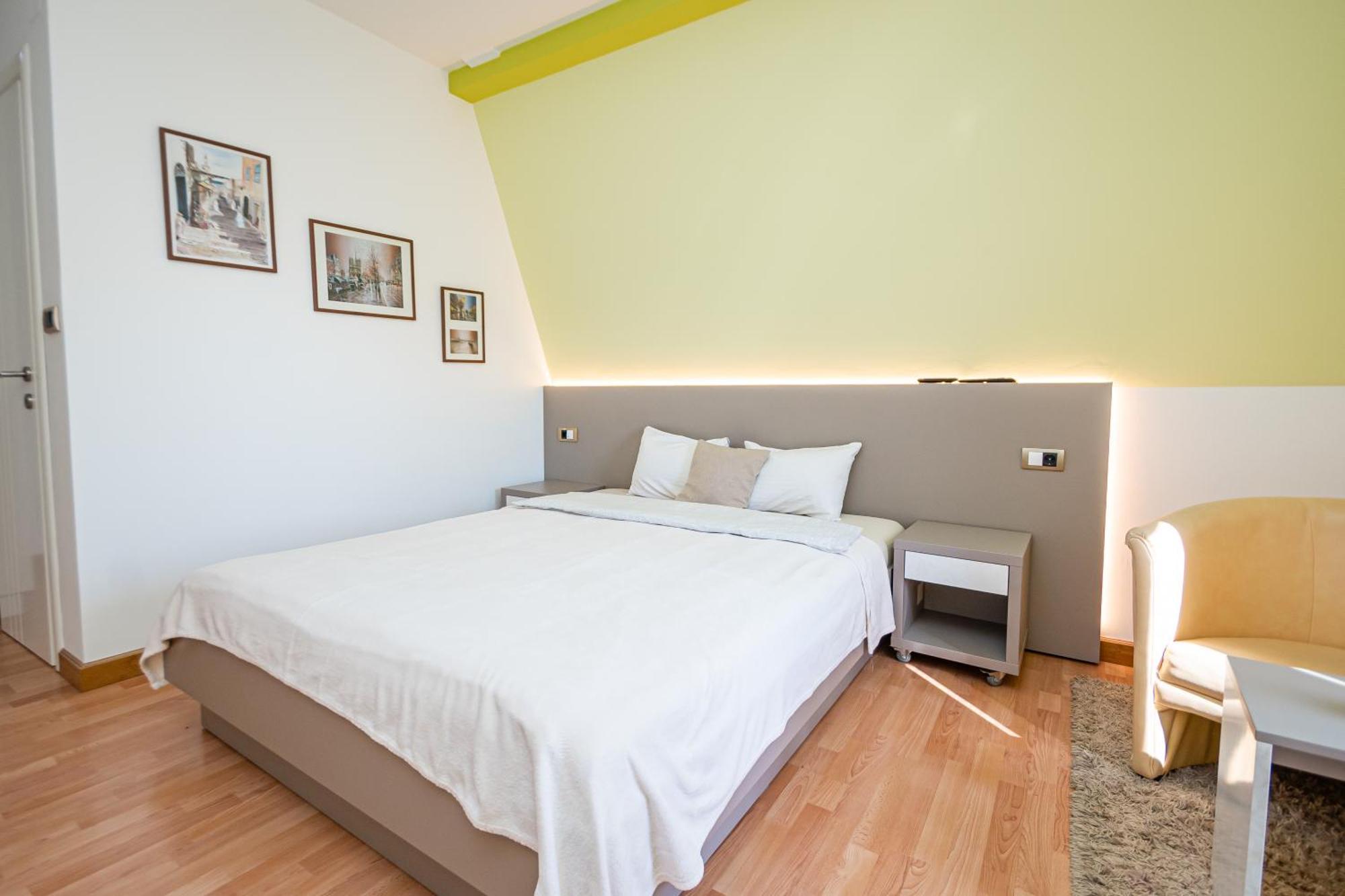 Kalanj Apartmani I Sobe Belgrad Exteriör bild