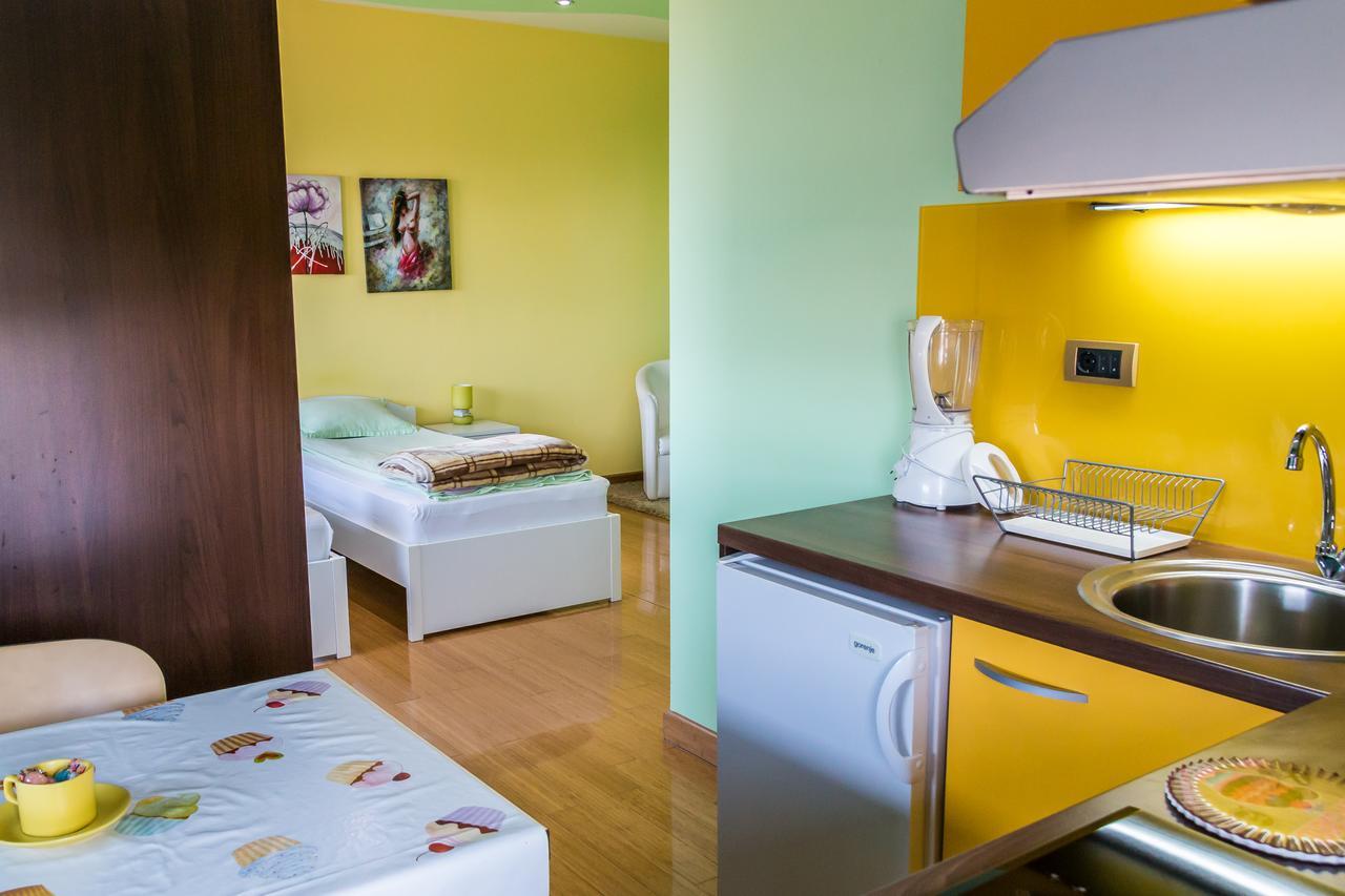 Kalanj Apartmani I Sobe Belgrad Exteriör bild