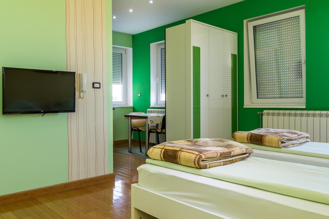 Kalanj Apartmani I Sobe Belgrad Exteriör bild